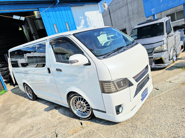 ハイエース  