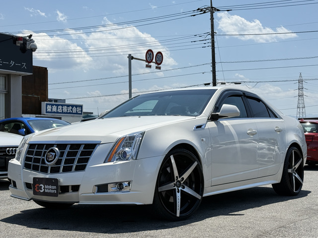 CTS 3.0 プレミアム ヒーター&エアコン付電動レザーシート