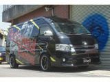 【中古車情報】トヨタ ハイエースバン 2.8 DX ワイド スーパーロング ハイルーフ ディーゼル 4WD トランポ仕様 ワンオーナー の中古車詳細（走行距離：5.9万km、カラー：ブラック、販売地域：大阪府枚方市山之上）