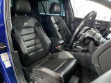運転席シート/人気の本革黒内装です!コンディションは申し分なし!メモリー付きパワーシートでドライビングポジションも細かく設定可能です!