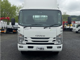 エルフ  平ボディ 積載2,000kg 4WD
