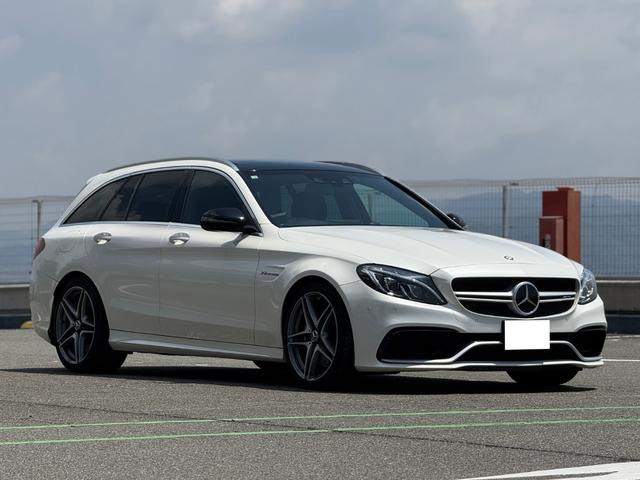 CクラスワゴンAMG C63ステーションワゴン ダイヤモンドホワイト