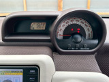 大型メーターで運転中も見やすいセンターメーター(^^♪