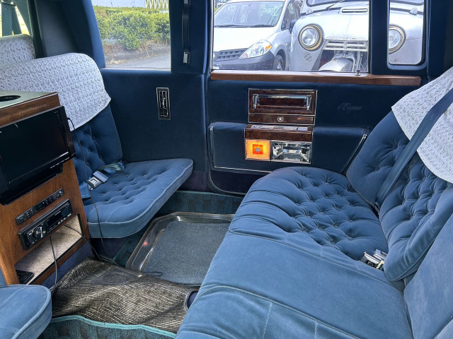 キャデラック リムジン の中古車詳細 (35,000km, ホワイト, 岩手県