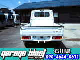 大きな傷もなく綺麗なお車です。あおりガードも付いています。お車は1台限りで気になりましたら、メールやチャット等予約は受け付けていませんので09046440671迄、お電話にてご予約下さい。