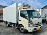 デュトロ 冷蔵冷凍車 低温サイドドア・スタンバイ・格納ゲート付