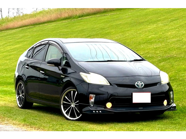 プリウス 1.8 S 自社ローンエアロ!アルミ!9インチナビ!