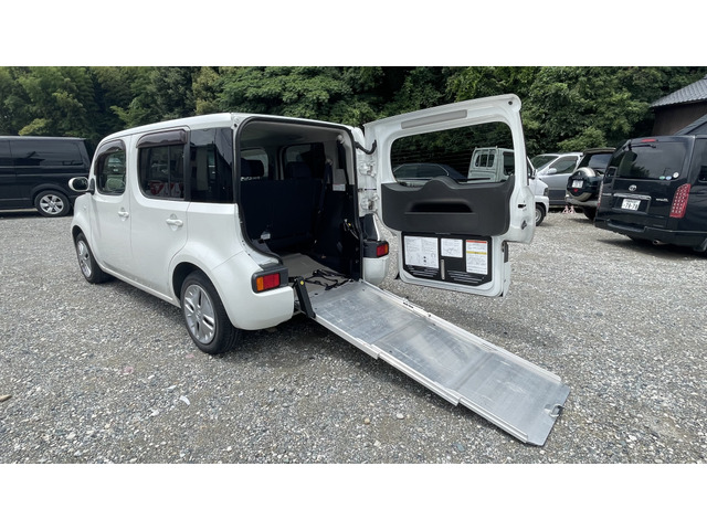 キューブ  スローパー 車椅子移動車