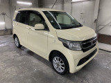お車と一緒に新品タイヤ(ホイール付き)をご希望の方にはお得な価格にてご提供しております。常時在庫がありますので、いつでもご確認いただけます。