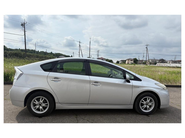 平成22トヨタプリウスZVW 30!!2年車検!! コミコミ値段