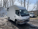 キャンターガッツ 2.8 ロング 全低床 ディーゼル 4WD キャンピング・キッチンカーベ...