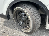 タイヤ:GOOD YEAR/EAGLE#1 215/65R16C 溝も沢山あるのでそのままご使用可能です!!
