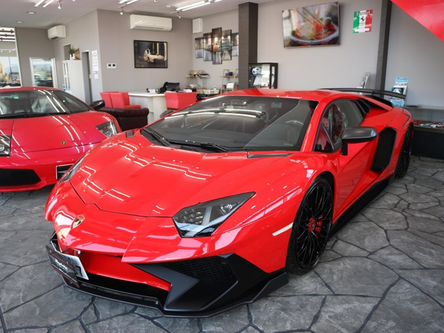 アヴェンタドール  SV 4WD( LP750-4SV )