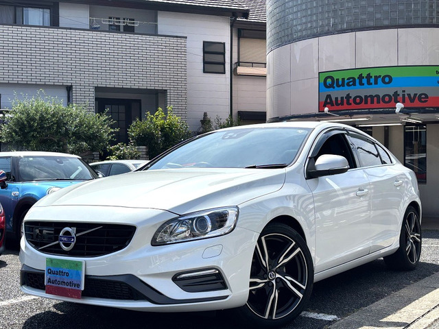 S60 T5 Rデザイン ワンオーナー・禁煙車・19インチアルミ