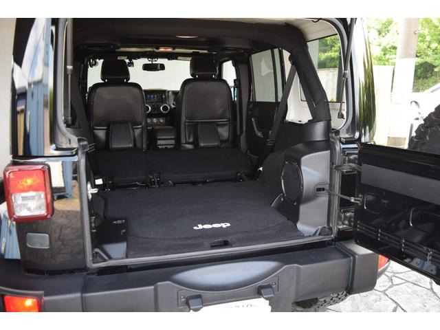 クライスラージープ ラングラー アンリミテッド サハラ 4WD レザー
