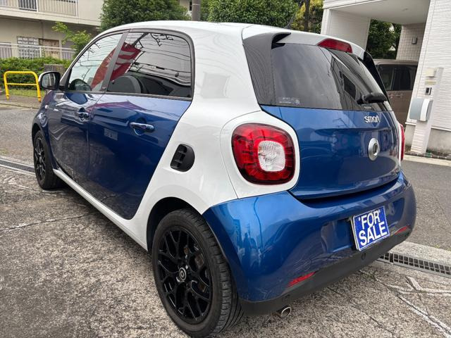 スマート スマートフォーフォー ターボ の中古車詳細 (11,000km, 紺II