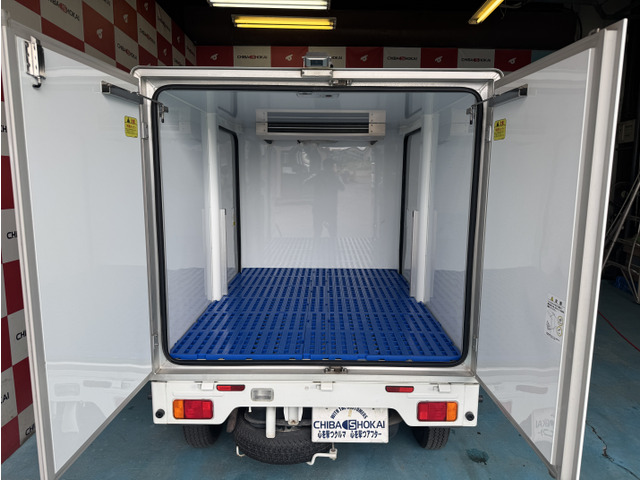 三菱 ミニキャブ 冷蔵冷凍 物置 アルミ箱 ※不付属品あり 実働車より取り外し 三菱 ミニキャブ 冷蔵冷凍 物置 アルミ箱 ※不付属品あり 実働車より
