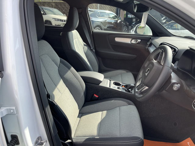 XC40 プラス B3 