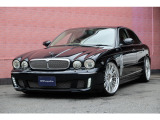 XJ XJ8 4.2 WALDブラックバイソンコンプリートカー