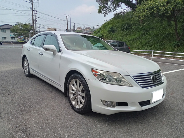 LS 460 バージョンU Iパッケージ 本革・純正ナビ・テレビ・18AW