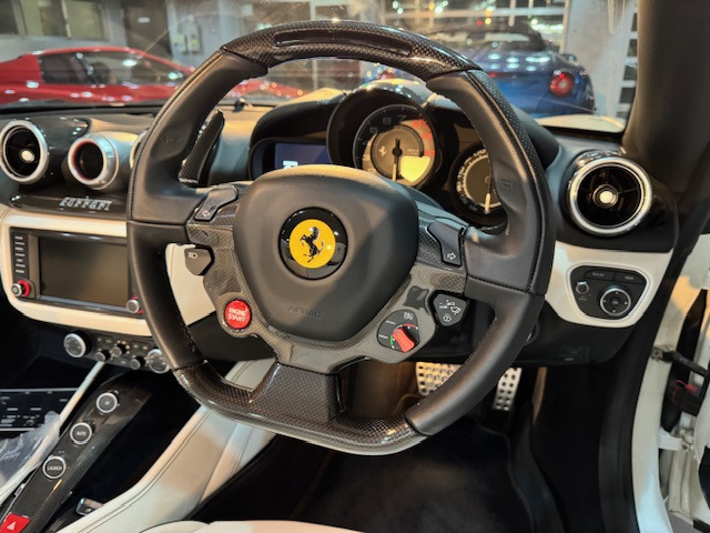 愛知 F1 ステアリング フェラーリ ブラックレザー 300mm