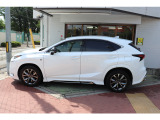 NX 200t Fスポーツ 4WD モデリスタエアロ・サンルーフ・3眼LED