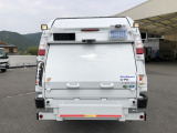キャンター 塵芥車 プレス式 4.3m3 新明和 汚水タンク
