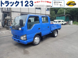 トラックの積載能力と乗用車のような多人数乗車を両立!現場への作業員の移動と資材運搬を同時に行え、圧倒的に効率アップします。