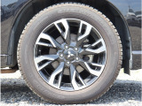 お洒落でスタイリッシュ♪純正18インチアルミホイール!!!