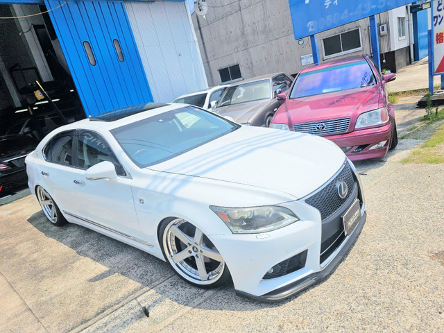 LS 460 