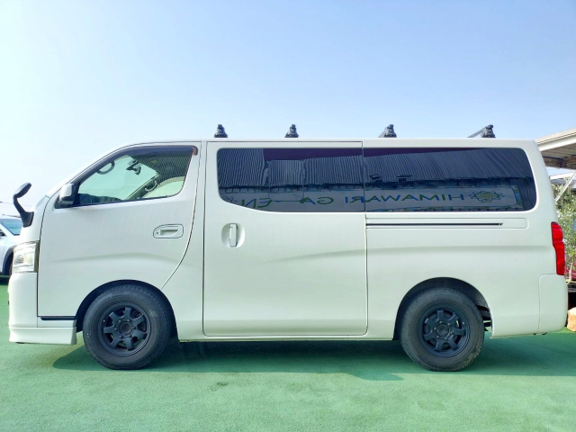 日産 NV350キャラバン 2.0 ライダー プレミアムGX ロング インテリア