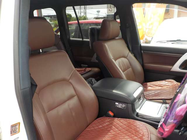 トヨタ ランドクルーザー200 4.6 ZX 4WD モデリスタエアロ の中古車