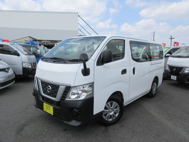 NV350キャラバン 2.0 DX ロング 9人乗り