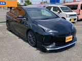 プリウス 1.8 S ツーリングセレクション 人気のブラック