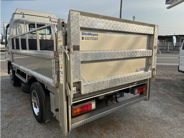 三菱ふそう キャンター 2t平ボディ 垂直パワーゲート の中古車詳細