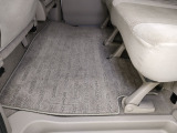 【全国納車OK】 現車をご覧になれないお客様でも、安心してお車をご購入いただける環境を整えております。 色々な角度から撮影したたくさんの画像など豊富な資料送りいたしております。