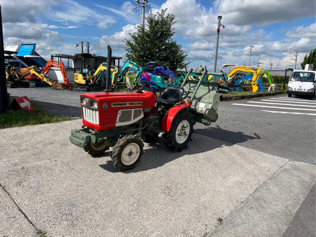 KAWASHIMA クローラー式 ダンプ、リフトアップ付き運搬車。500キロ