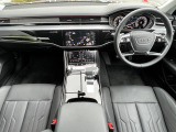 A8 60 TFSI e クワトロ 4WD コンフォートP オプション20アルミ