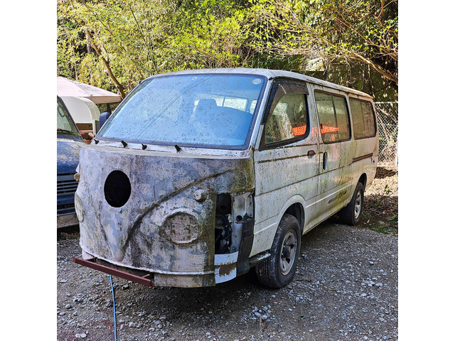 ハイエース3.0 デラックス ロング ディーゼル 4WD☆制作作業中☆キッチンカーカスタムもOK