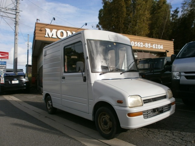 ミラウォークスルーバン  3ドア