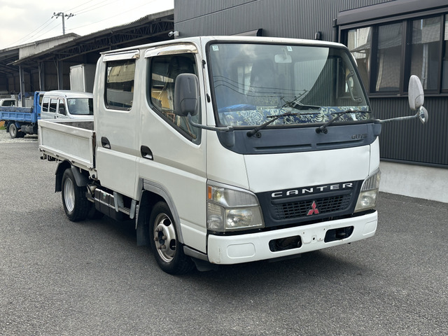 キャンターガッツ  ダブルキャブ 積載1250kg 5速MT