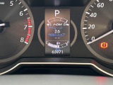 タイヤ交換の設備も完備!お車のことは全て私共にお任せください!また、入庫時のクリーニングも専門の女性スタッフが心を込めてクリーニングしておりますので、気持ち良いお車選びをお約束いたします♪