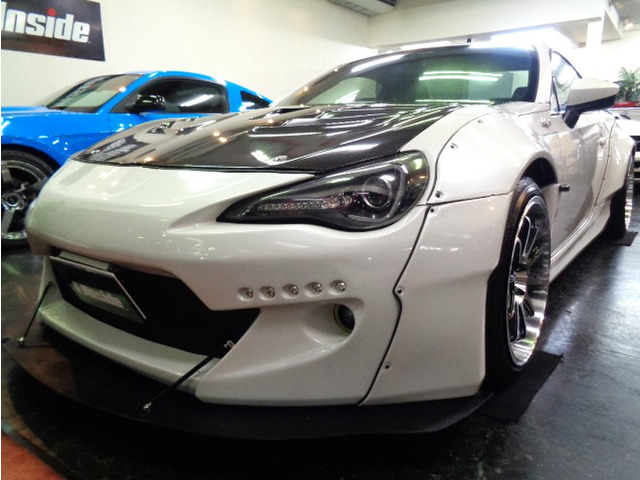 86 2.0 GT リミテッド ROCKETBUNNYワイドボディ