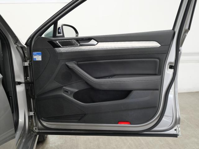 シーケンス・ウィザード　FFR 2枚 フォルクスワーゲン パサートヴァリアント 2.0 TSI Rライン 専用