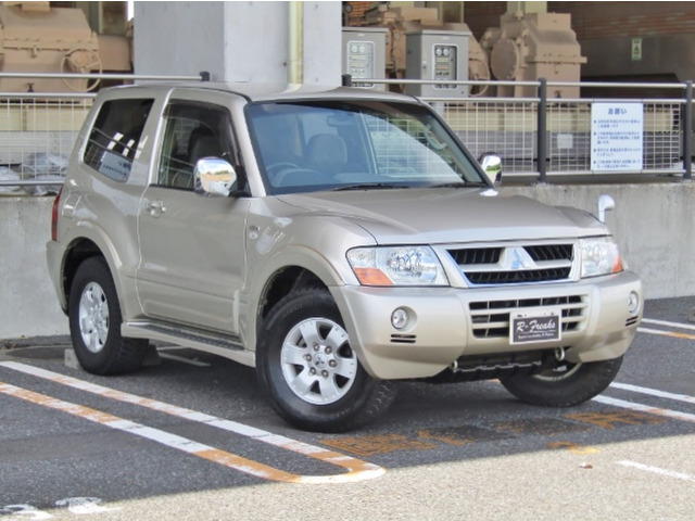 パジェロ3.0 ショート エクシードI 4WD