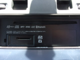 CD,SDカードスロットル。