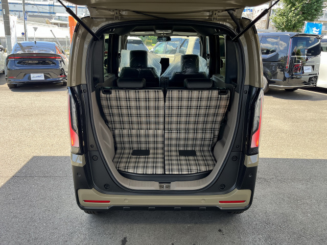 ホンダ N-BOX ジョイ ターボ 2トーン アルパイン11型ナビ フェイスPKG