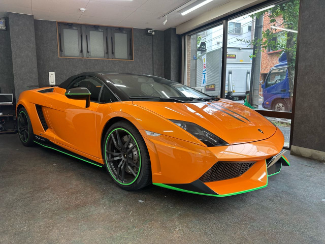 ガヤルドスパイダーLP570-4 パフォーマンンス 4WDペルフォルマンテ