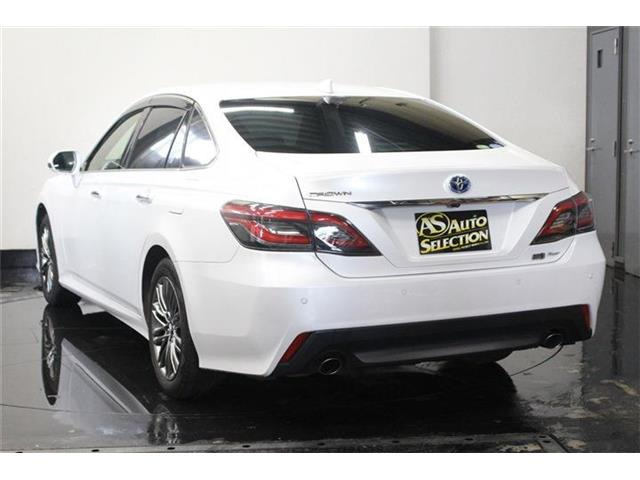 トヨタ クラウン ハイブリッド 2.5 S Four 4WD 後期 パノラミック