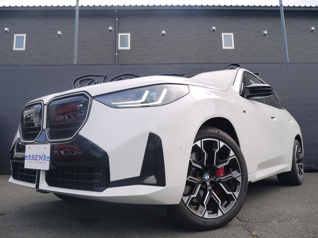 X3M50 xドライブ 4WDパノラマガラスサンルーフ・1オーナー